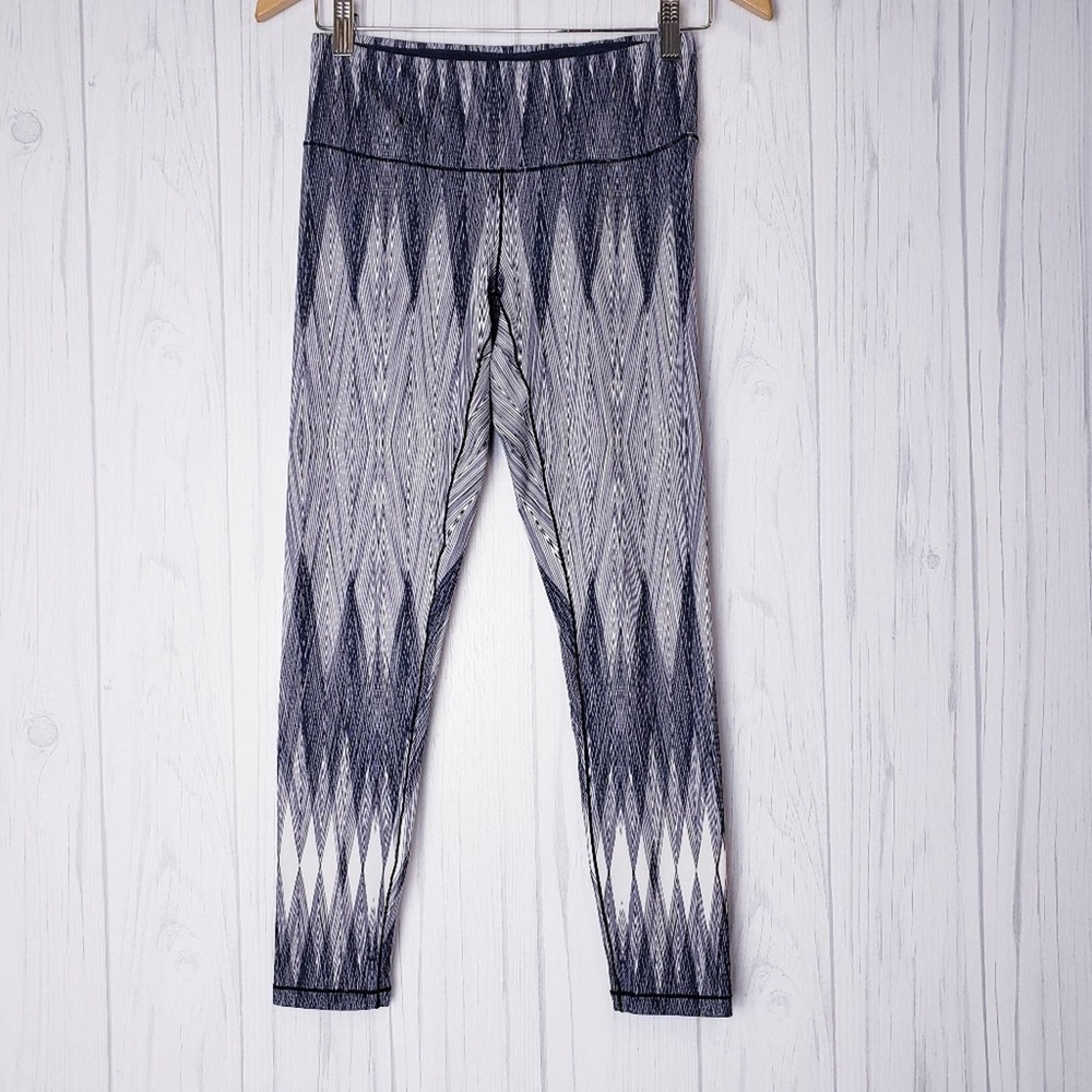 Prana Geometric‎ Zigzag Fitted Cropped 7/8 Leggings Multicolor Small
